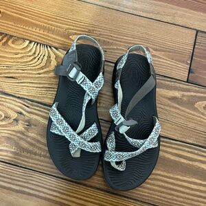 Chaco’s Blue and White Sandals Size Womens 10